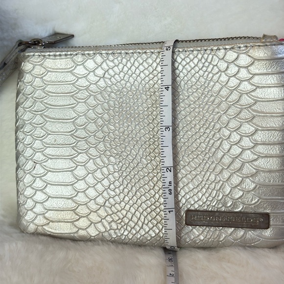 Rodan And Fields Cosmetic Bag - Picture 8 of 8